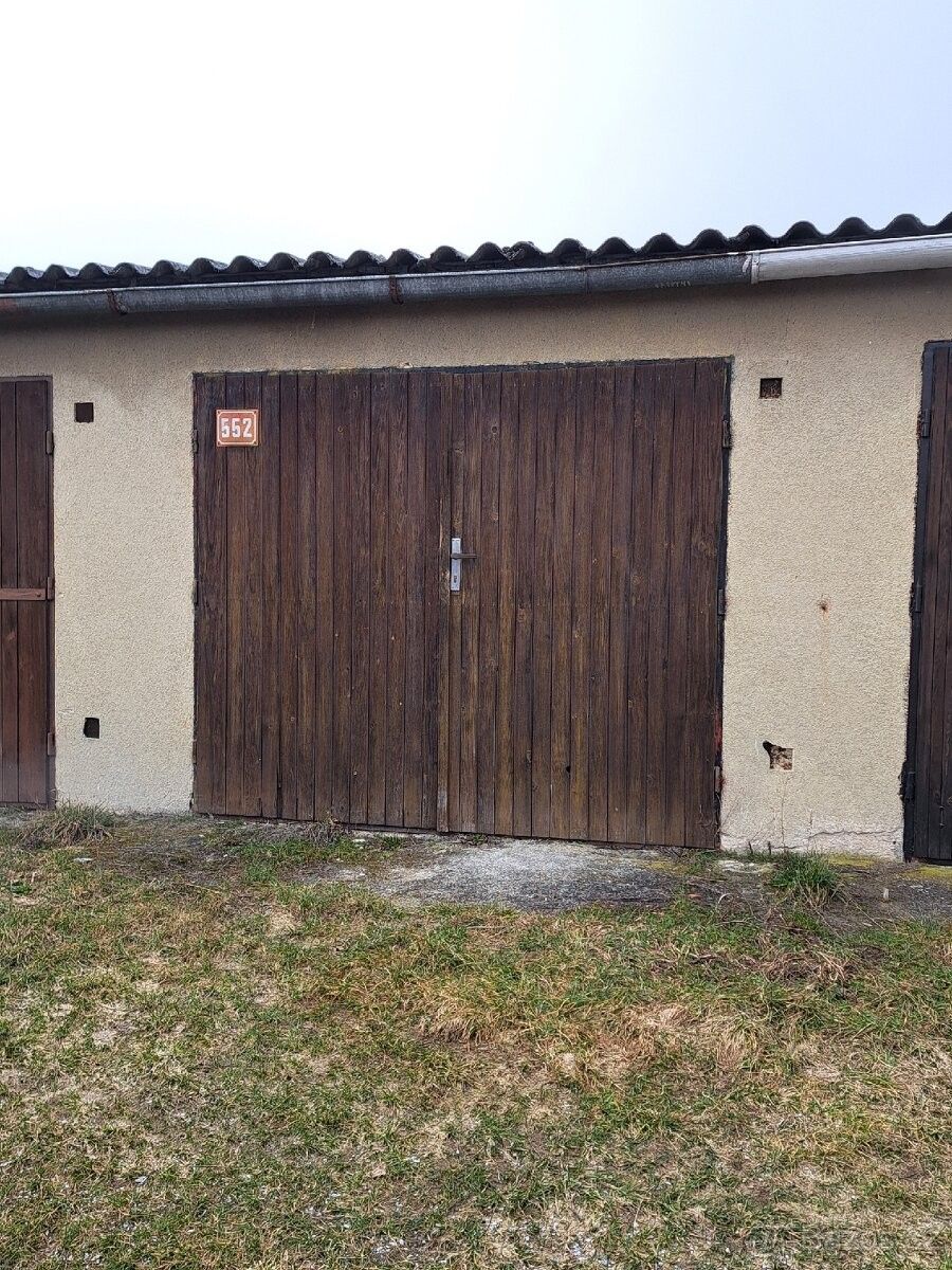 Garáže, Jindřichův Hradec, 377 01