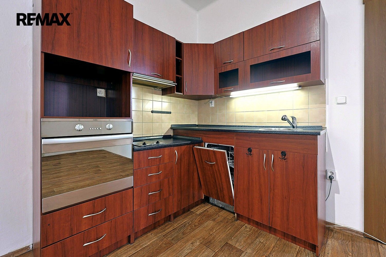 Byt 2+kk · 57 m² · Plzeň - Jižní Předměstí, okres Plzeň-město, Plzeňský kraj - 3