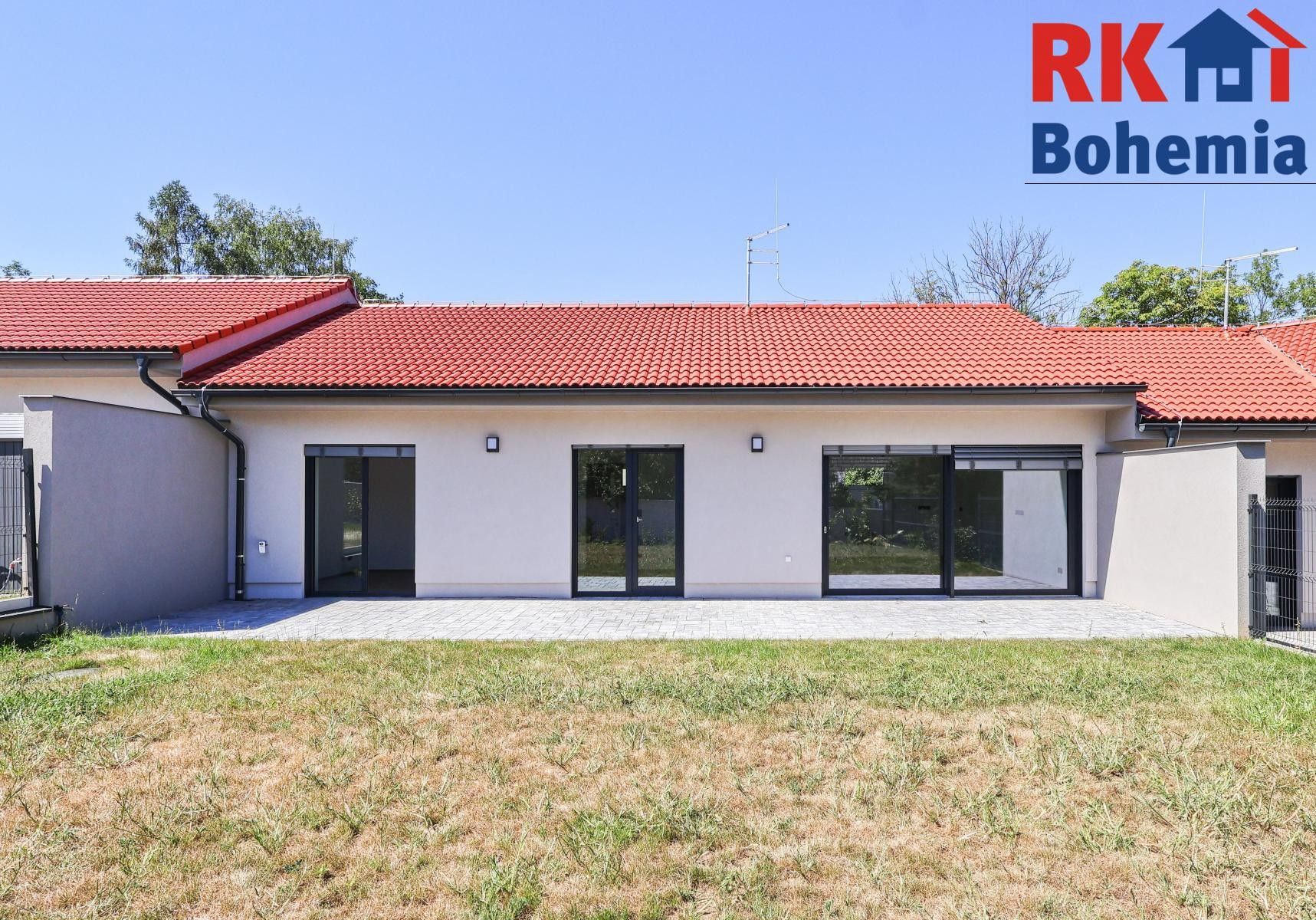 Rodinné domy, Doubravčice, 82 m² - 1
