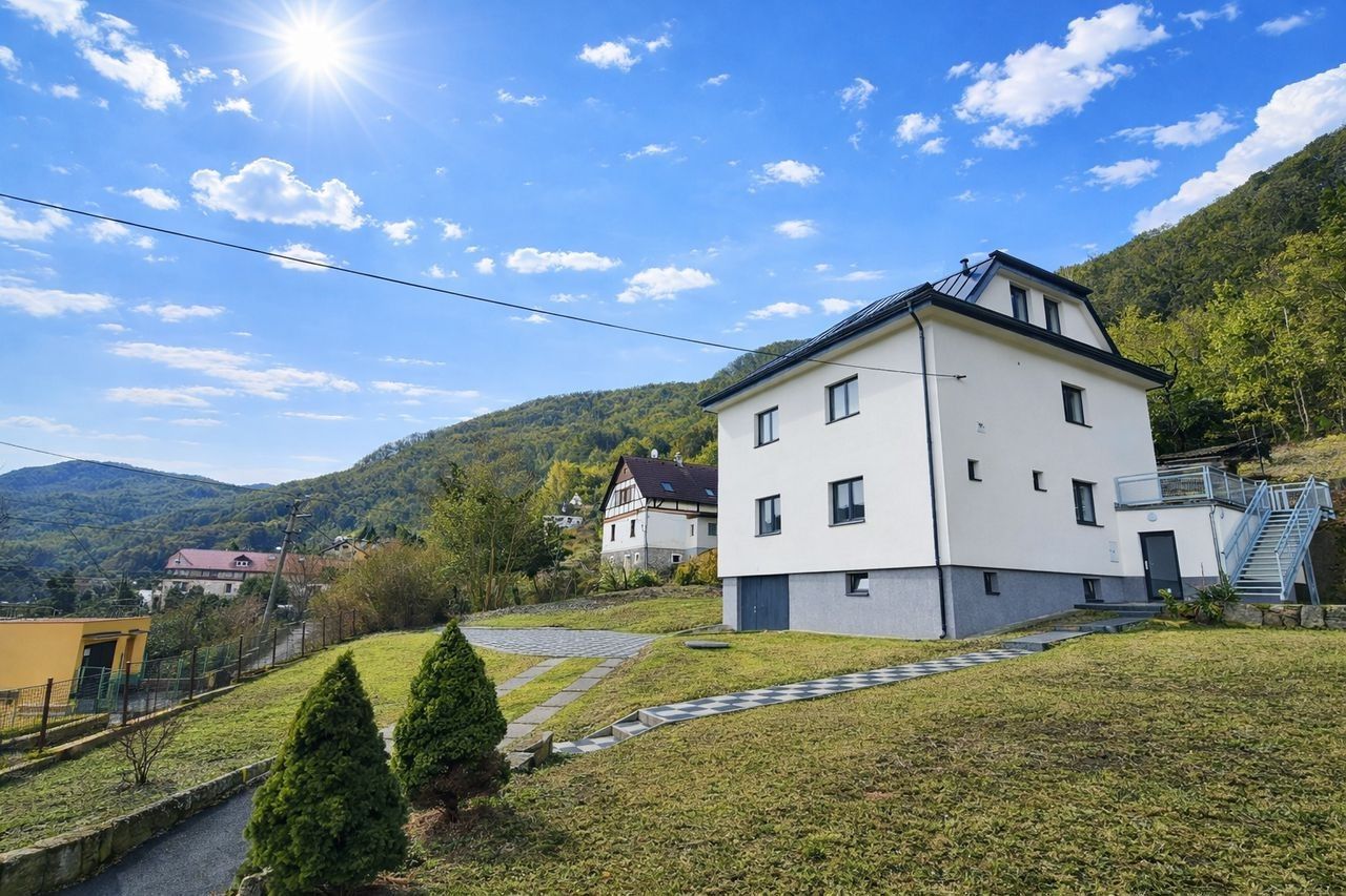 Rodinné domy, Ve Stráni 195, Ústí nad Labem Vaňov, 272 m²