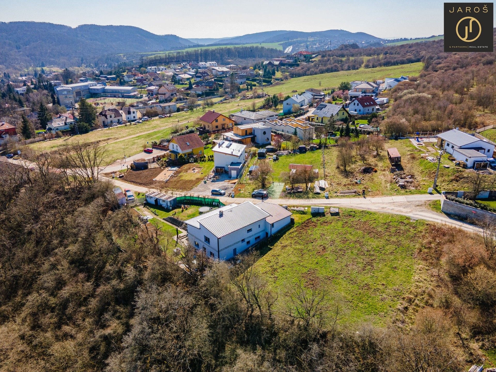 Prodej pozemek pro bydlení - Loděnice - 5