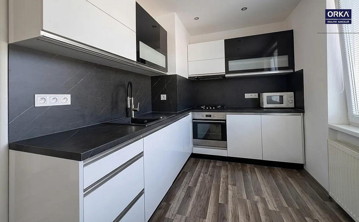 Prodej byt 3+1 - Uničovská, Šternberk, okres Olomouc, 72 m² - 2