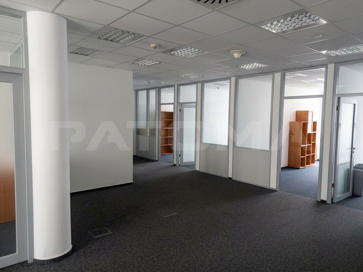 Pronájem kancelář - Karla Engliše, Praha, 2 208 m² - 5