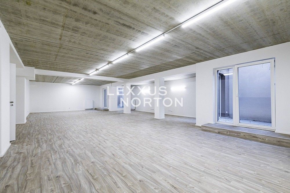 Kancelář · 130 m² · Praha - Smíchov, okres Praha 5, Hlavní město Praha - 4