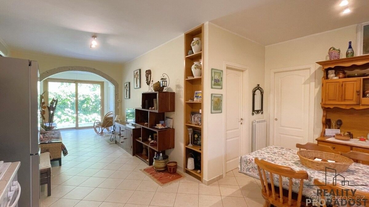 Prodej byt - 987 66, Zahraničí