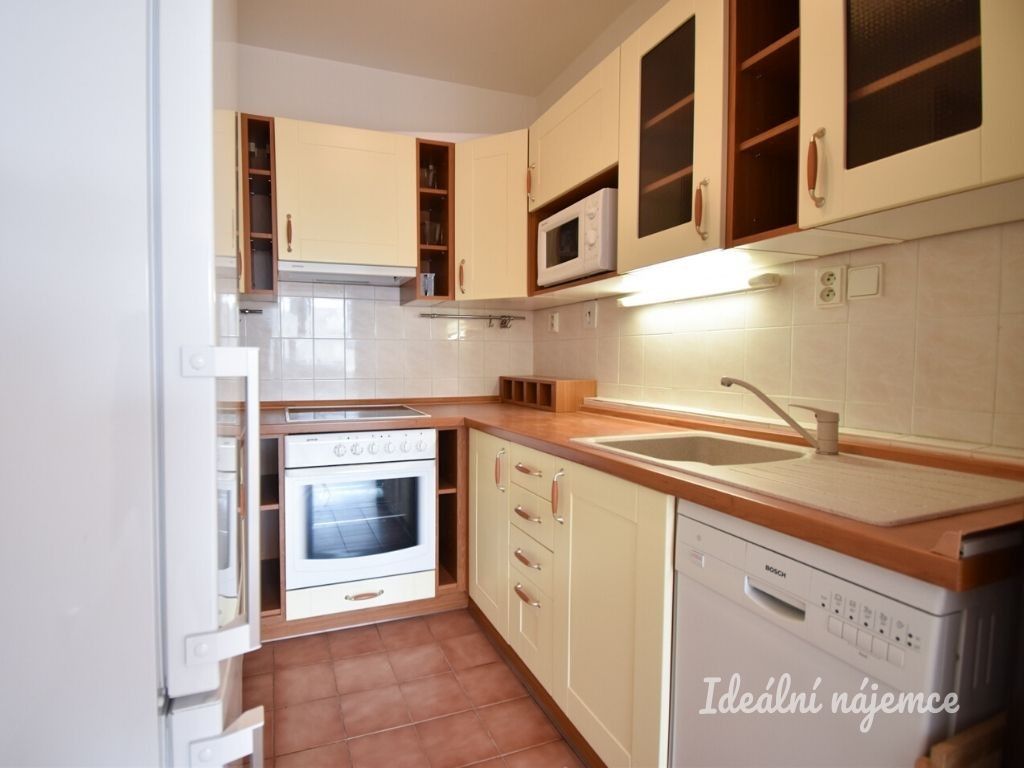 2+kk, Nušlova, Praha, 45 m²