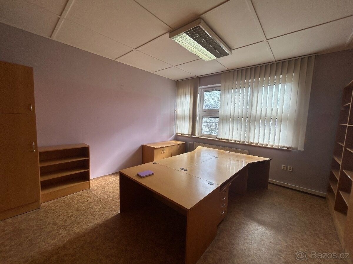 Kanceláře, Krnov, 794 01 - 2