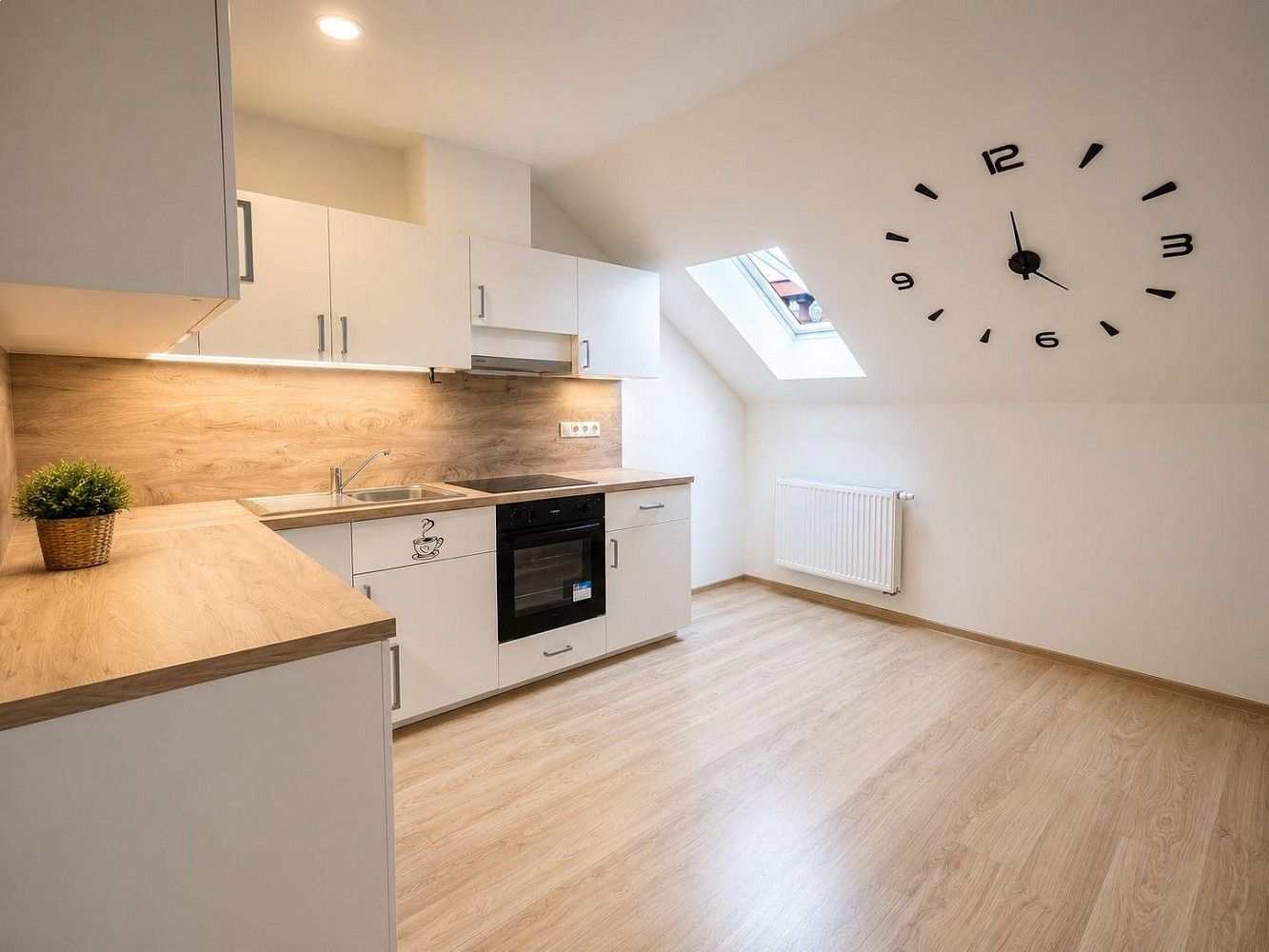 3+kk, Třešť, okres Jihlava, Kraj Vysočina, 75 m² - 1