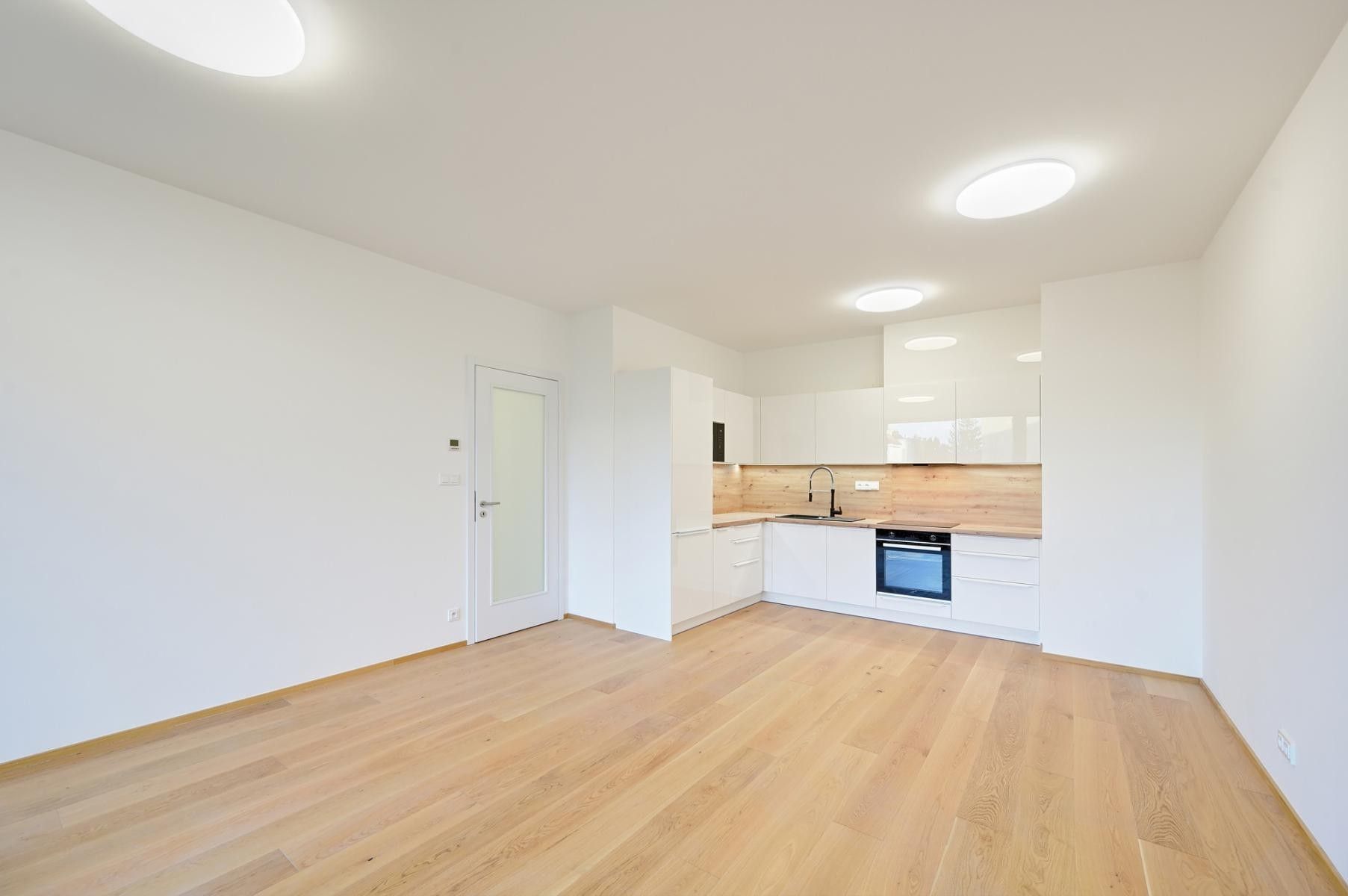 2+kk, Vladimíra Kobranova, Praha Jinonice, 52 m² - 1
