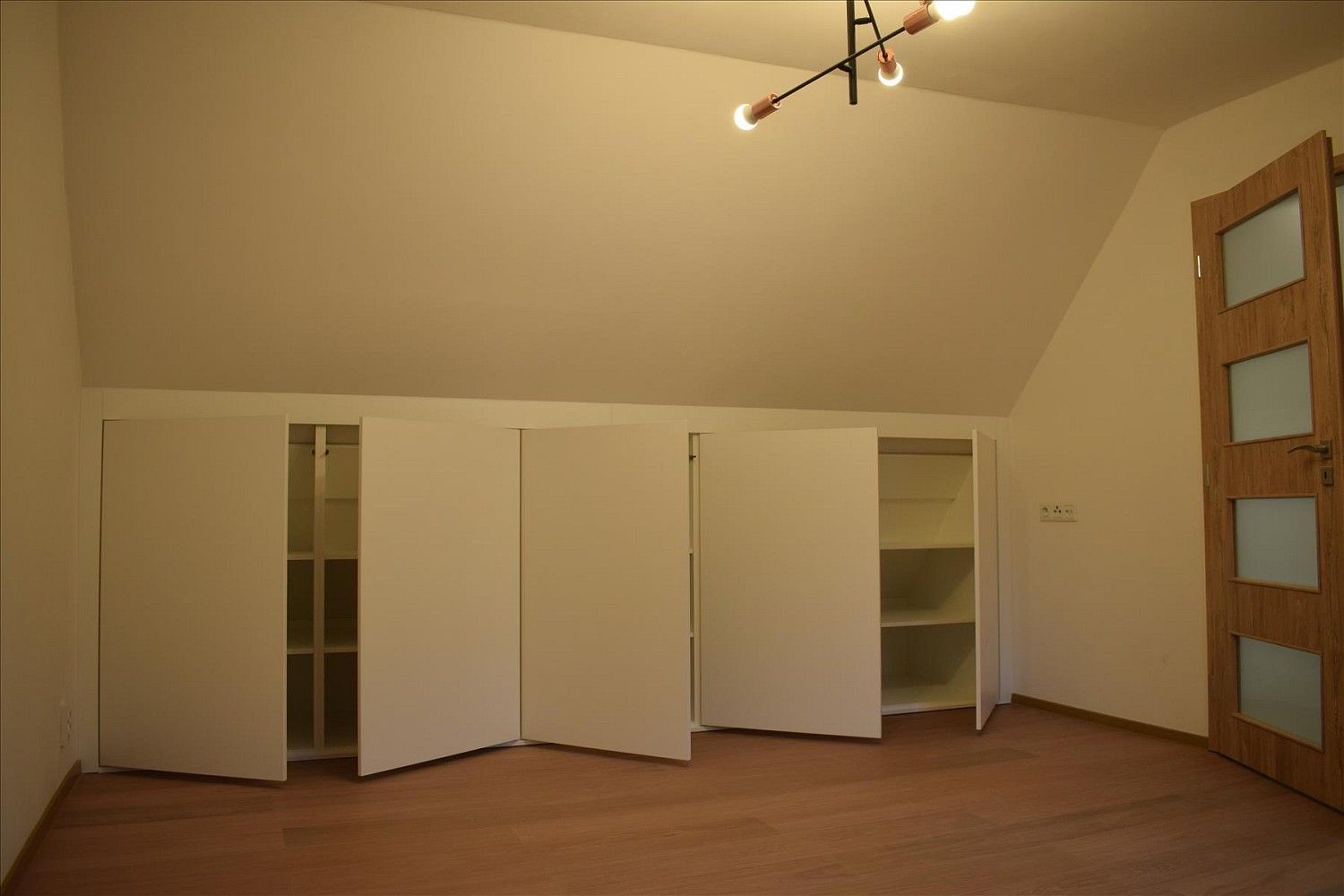 Pronájem byt 2+kk - Hrnčířská, Velká Bíteš, okres Žďár nad Sázavou, 60 m² - 5
