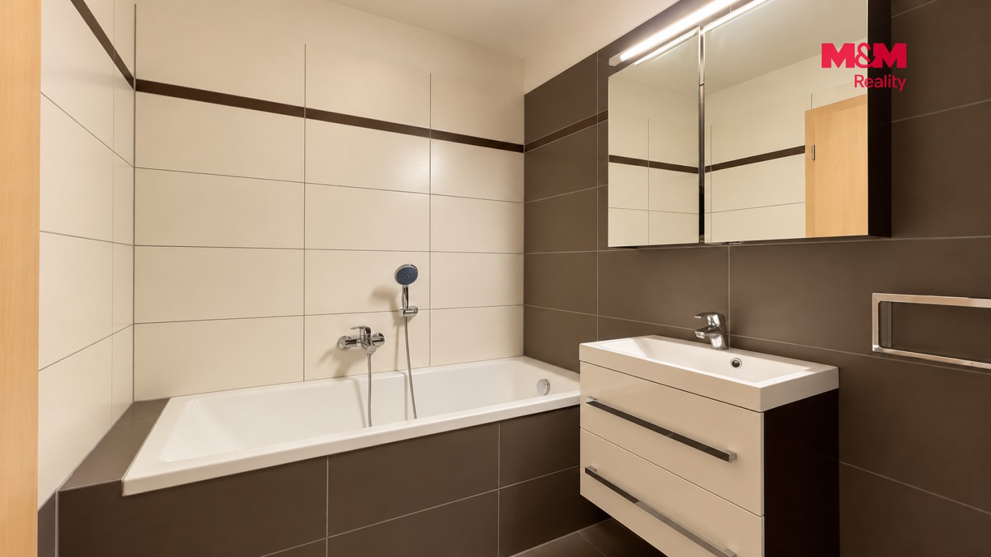 Byt 4+kk · 117 m² · Nezvalova, Olomouc - 4