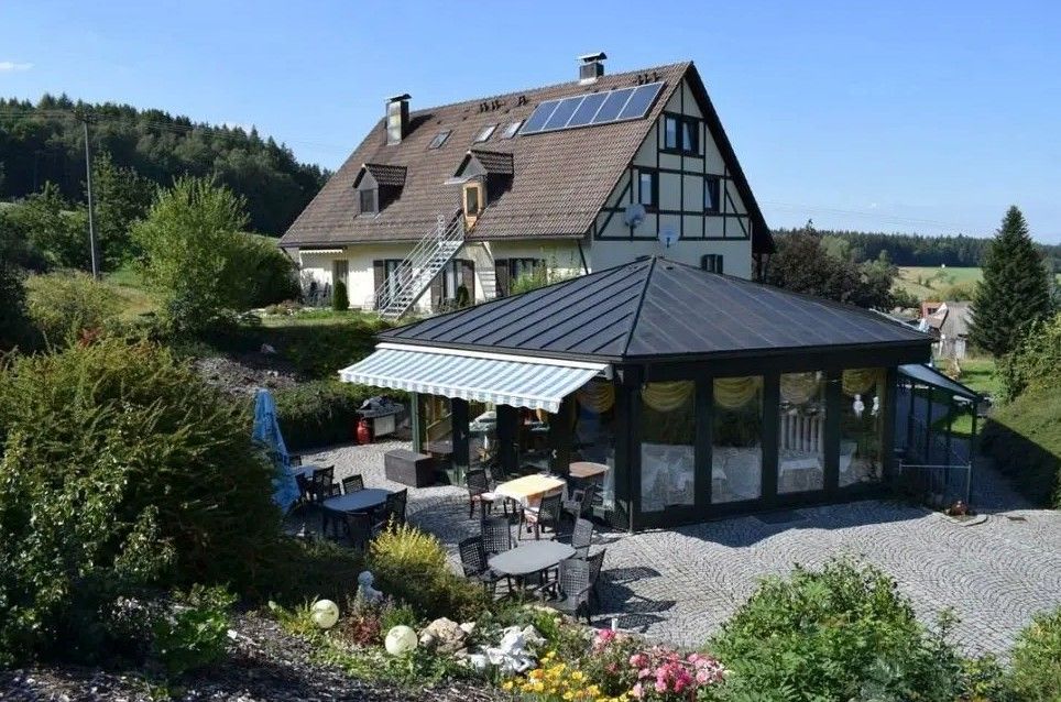 Rodinné domy, 987 66, Zahraničí