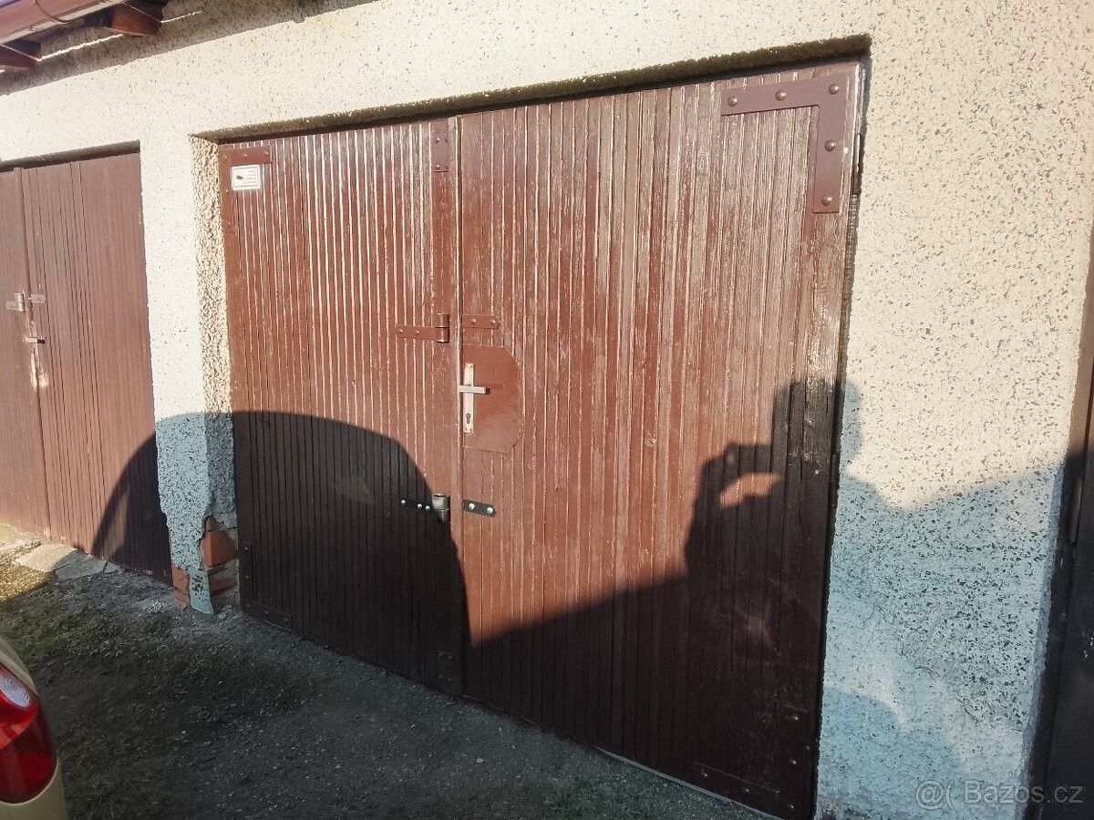Garáže, Březnice, 262 72