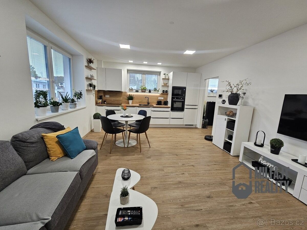 Pronájem byt - Rychnov u Jablonce nad Nisou, 468 02