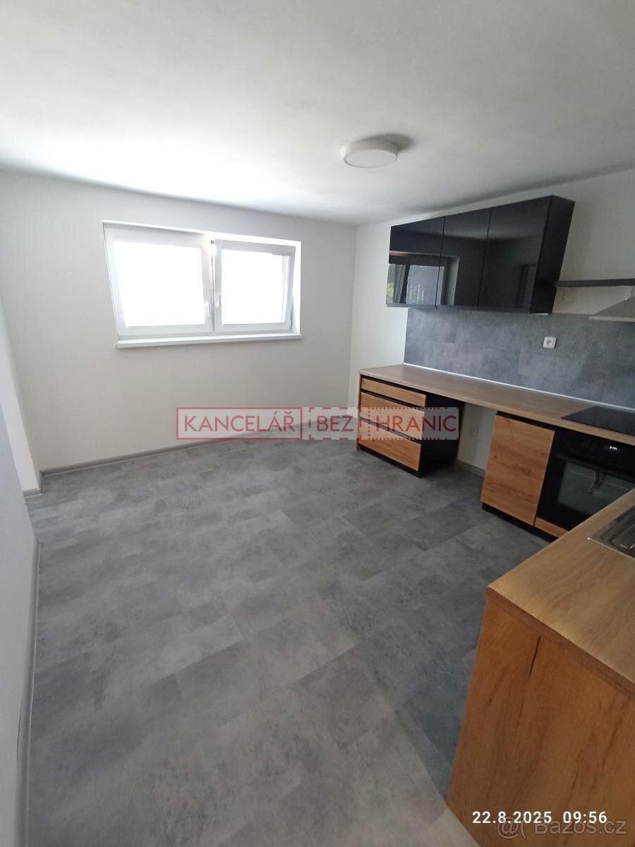 Pronájem byt - Kunovice, 686 04