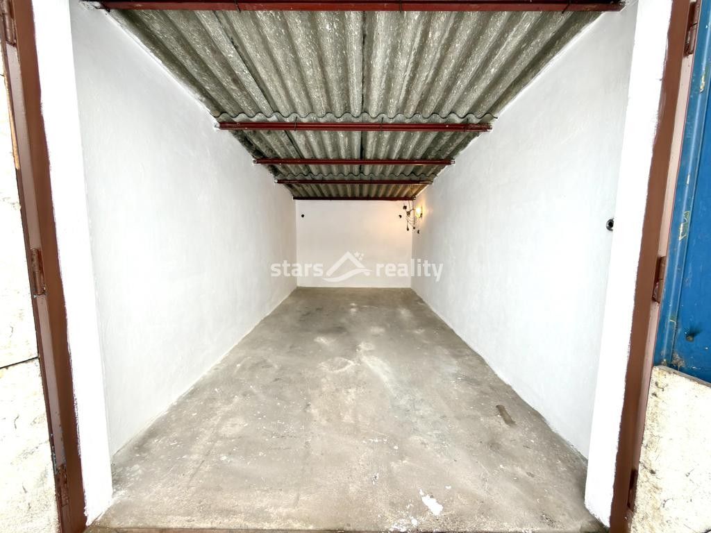 Garáže, Vodárenská 75, Kralupy nad Vltavou, 19 m²