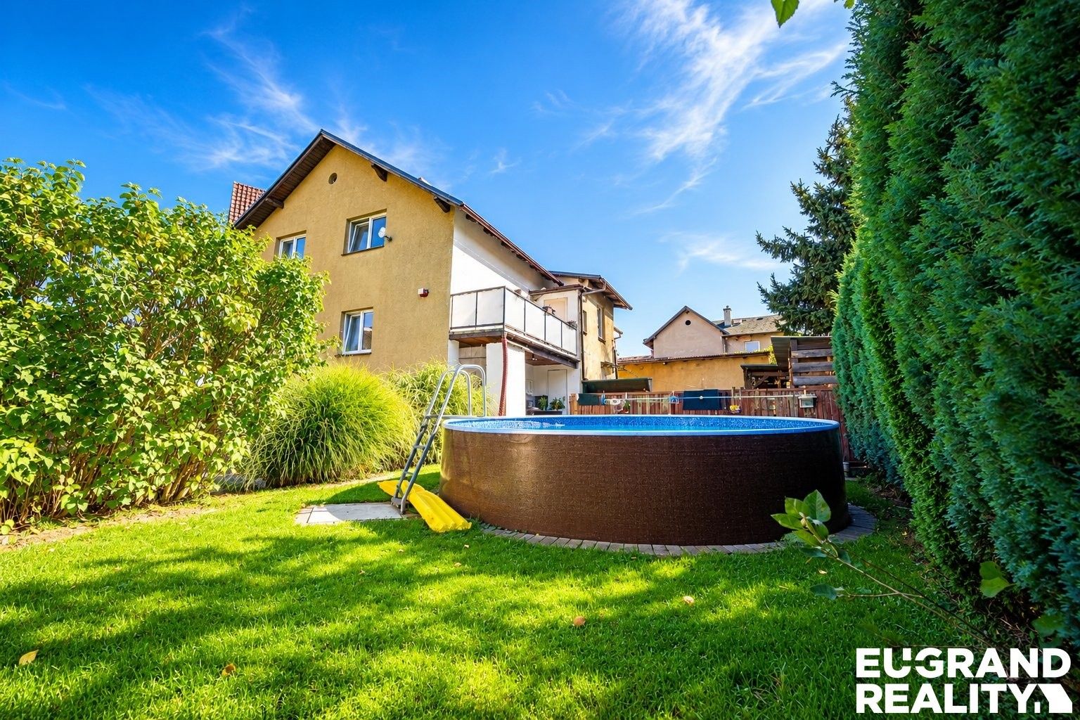 Dům, 397 m²