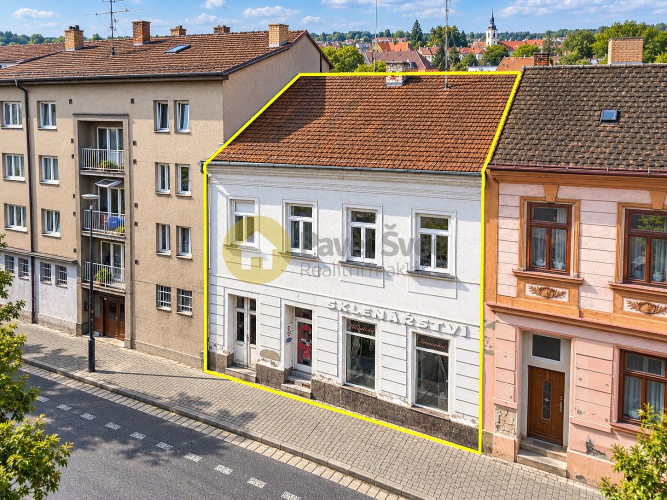 Obchodní prostory, 330 m²