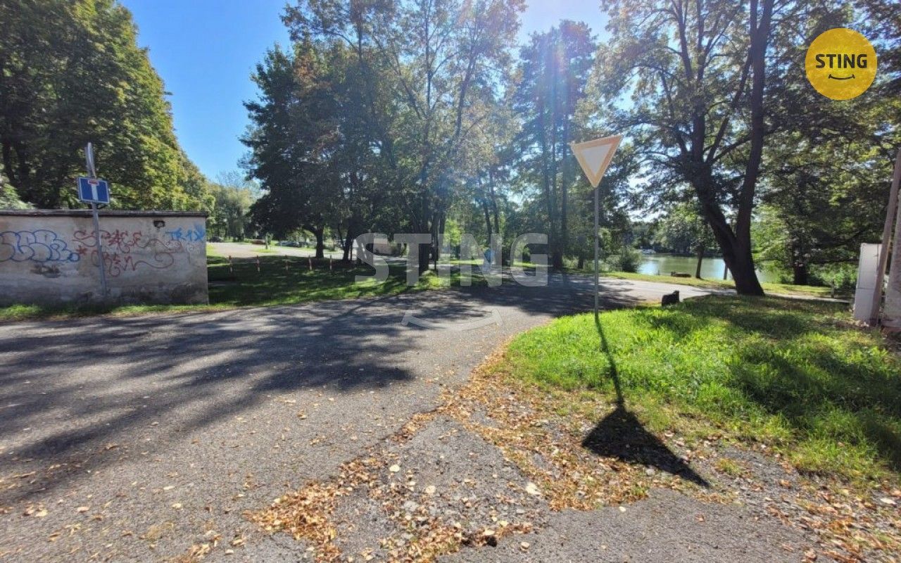 Pronájem garáž - Poruba, Ostrava, 17 m²