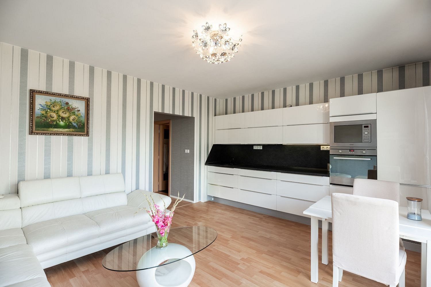 Prodej byt 2+kk - Žitná, Hostivice, okres Praha-západ, 45 m² - 5
