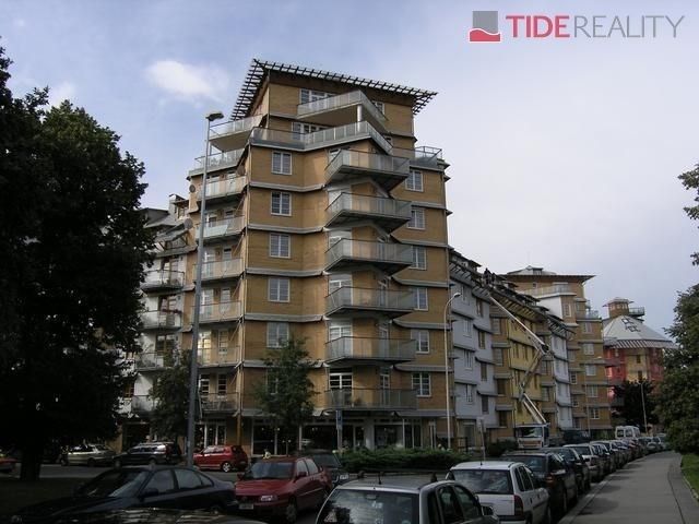 Pronájem byt 4+kk - Na okraji, Praha, 190 m²