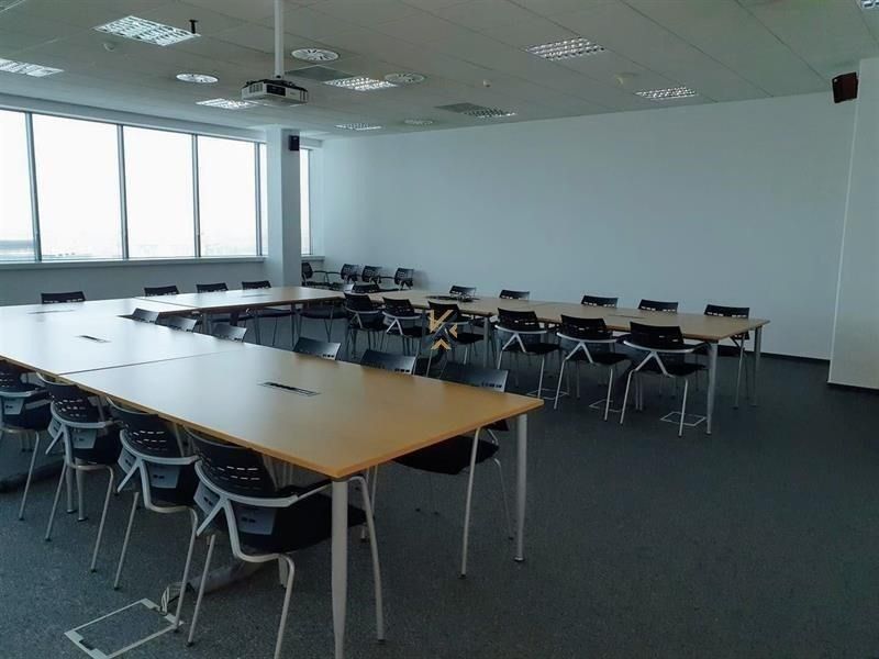 Pronájem komerční - Türkova, Praha, 500 m²