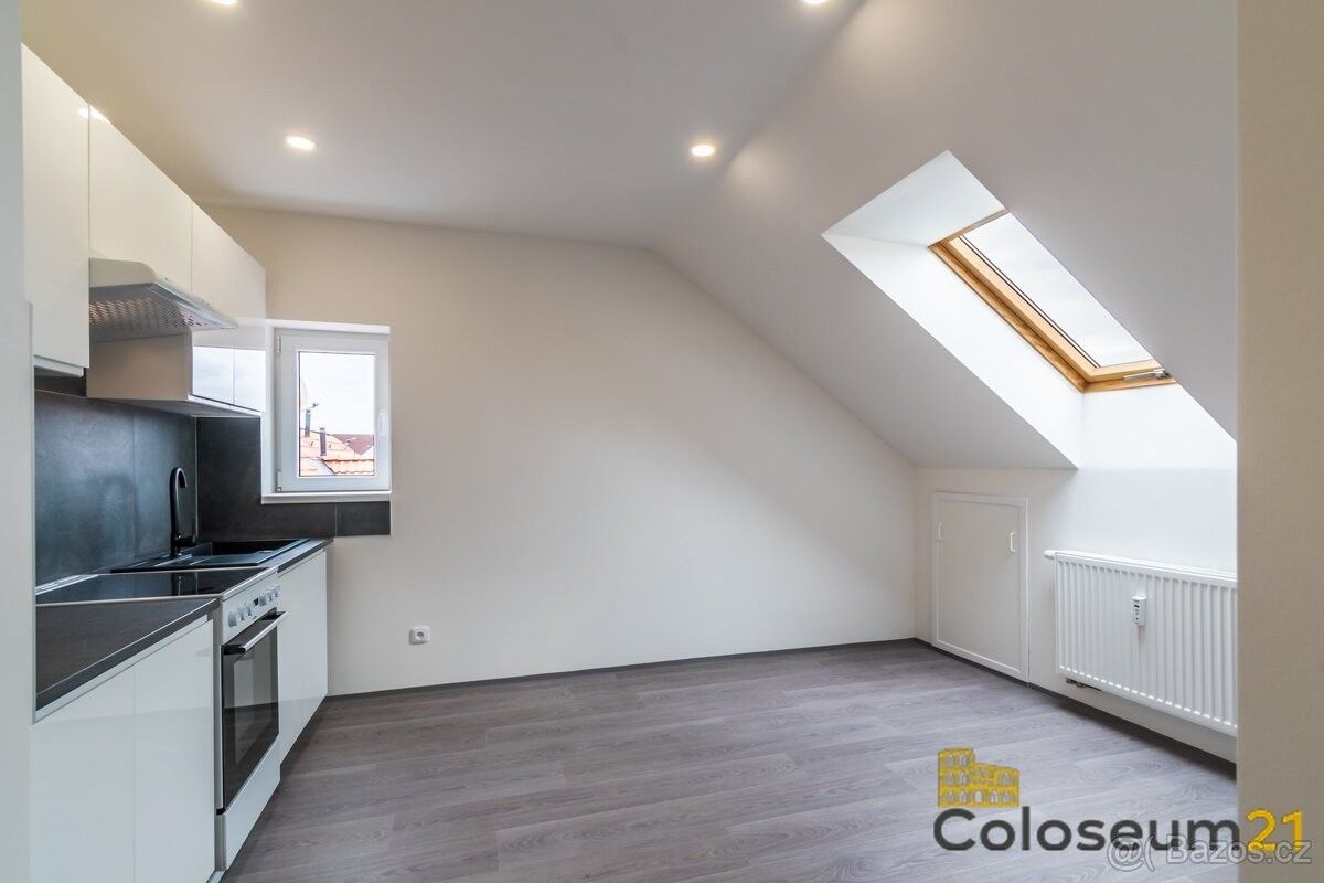 Byty, Kladno, 272 01