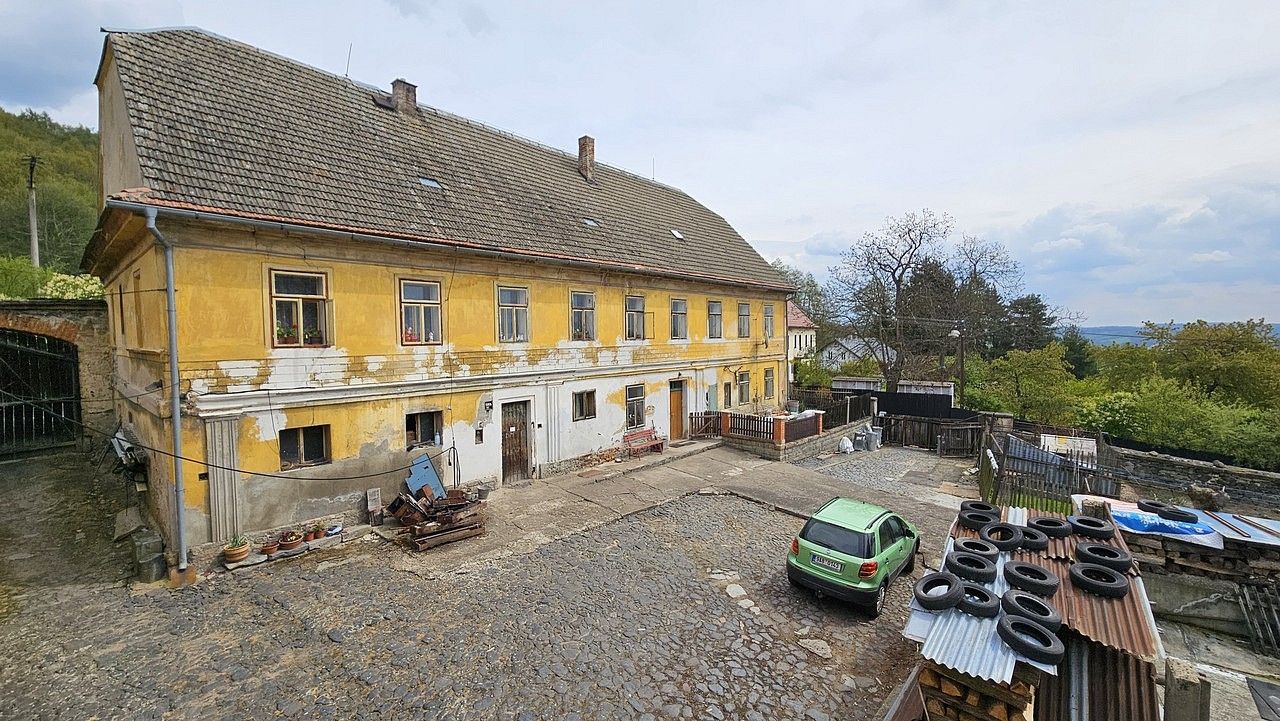 Rodinné domy, Úštěk - Dolní Vysoké, okres Litoměřice, 800 m² - 2