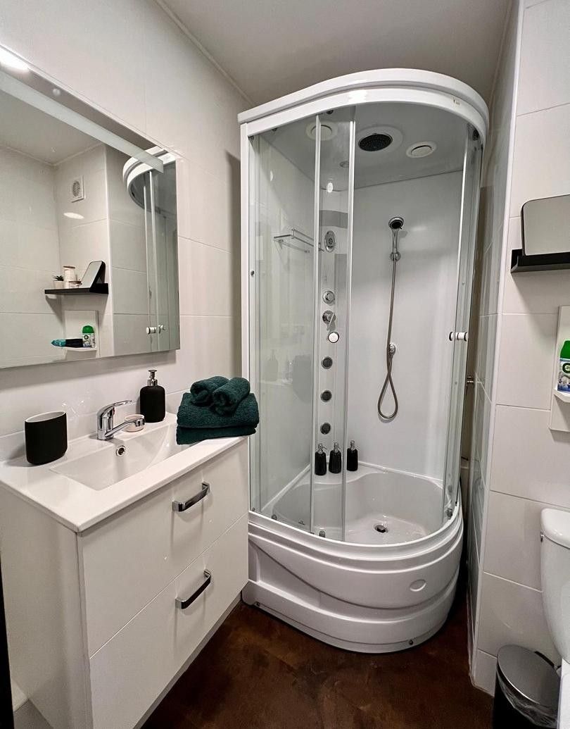 Pronájem byt 2+1 - Charkovská 2024/10, Karlovy Vary, 48 m² - 5