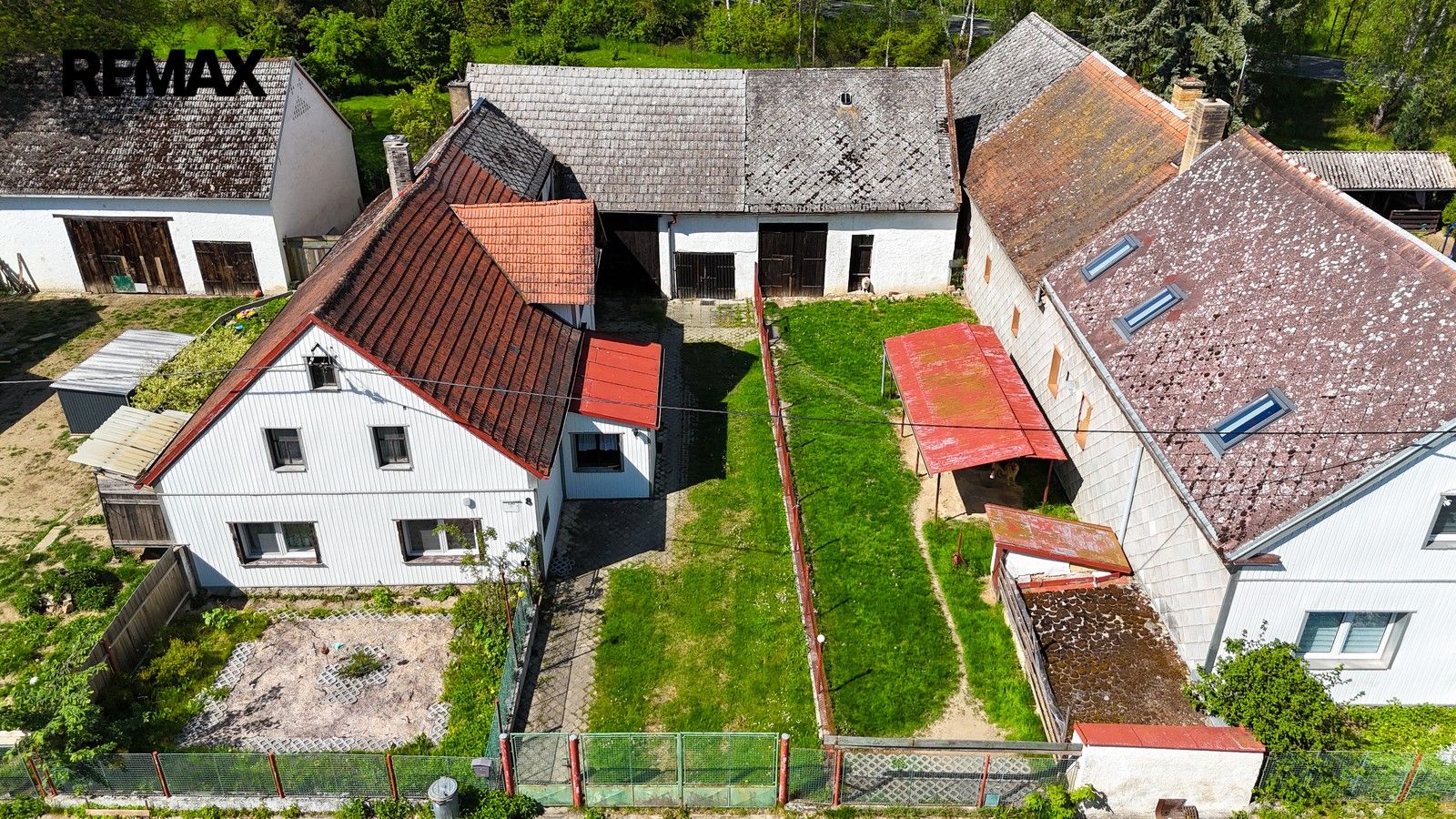 Prodej rodinný dům - Tisová Hlinné, 203 m² - 5