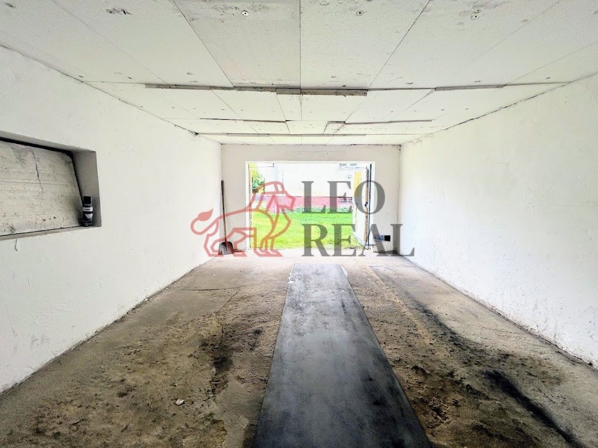 Pronájem garáž - Škrobálkova, Ostrava, 30 m²