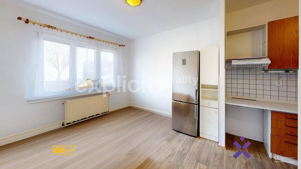 Pronájem byt 1+kk - M. Knesla, Zlín, 20 m²