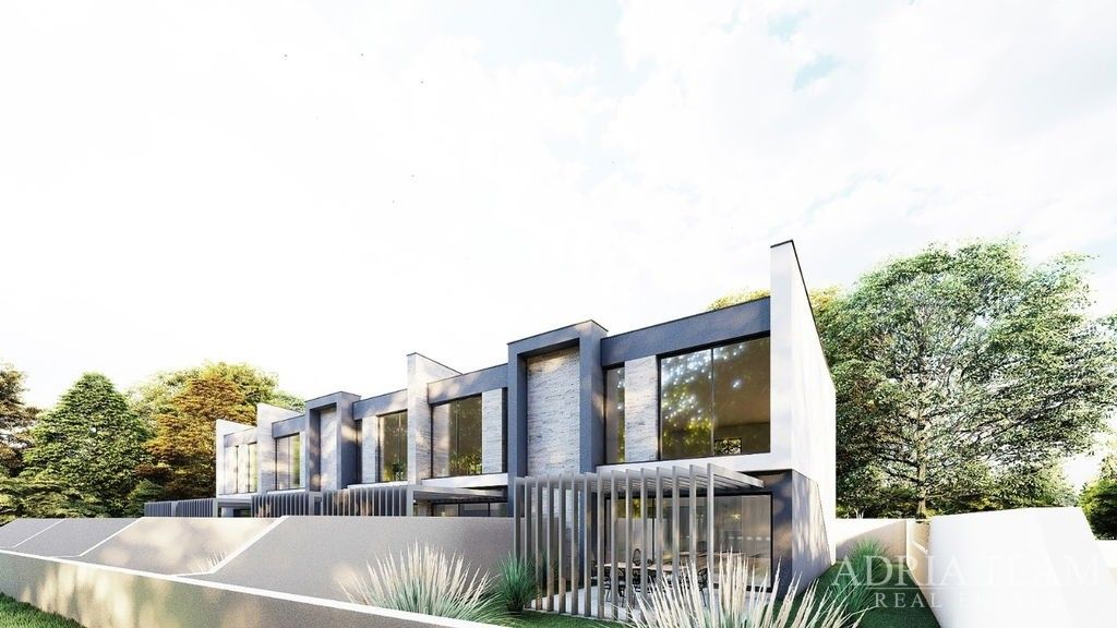 Prodej byt - 987 66, Zahraničí