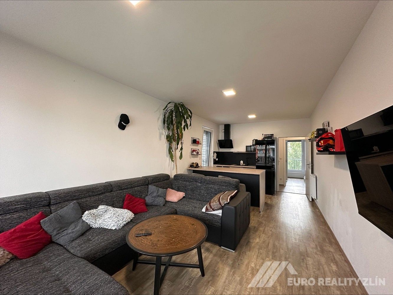 Pronájem byt 2+kk - Otrokovice, okres Zlín, Zlínský kraj, 49 m² - 5