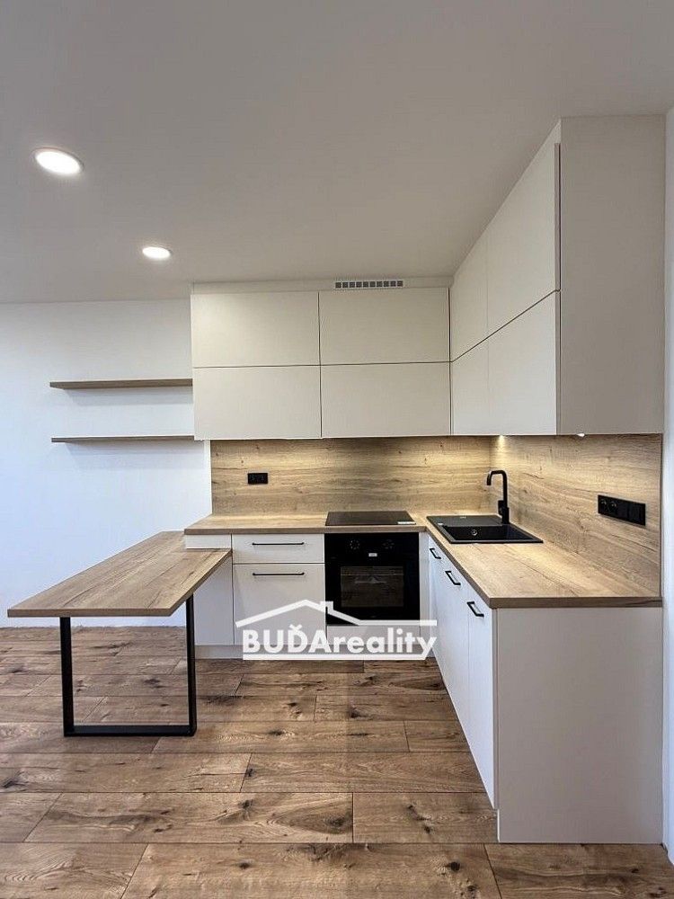 2+kk, Otrokovice, okres Zlín, Zlínský kraj, 58 m² - 1