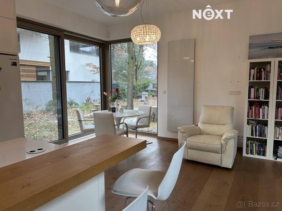Pronájem rodinný dům - Praha, 190 14