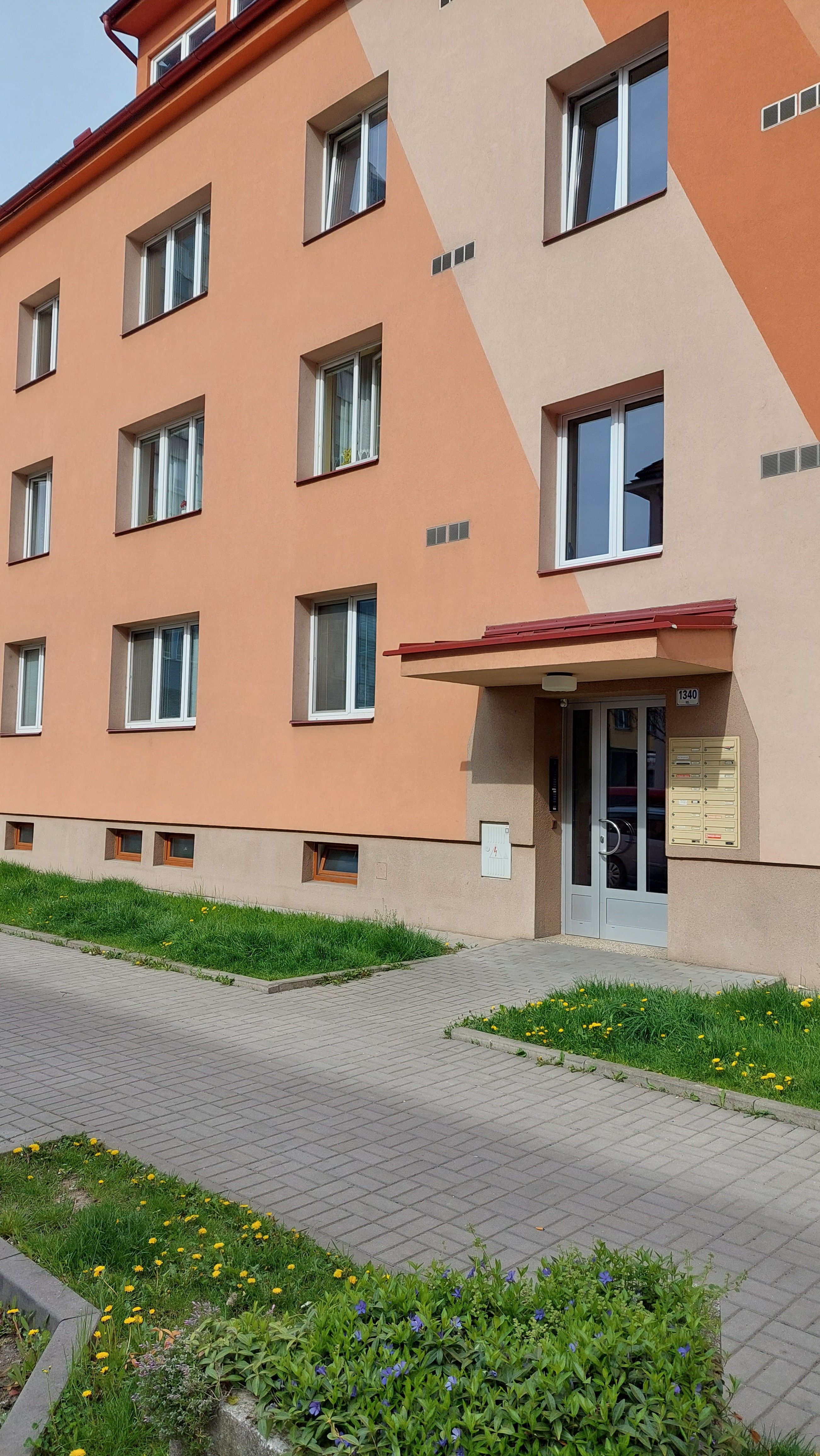 2+kk, U Hřiště, Vsetín, 66 m²