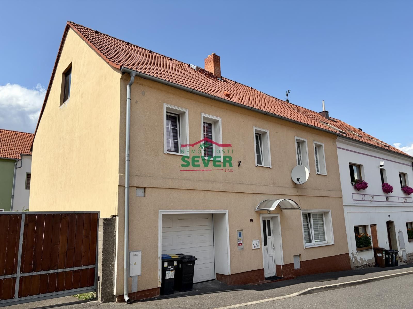 Prodej rodinný dům - Průřezná, Teplice, 194 m² - 1