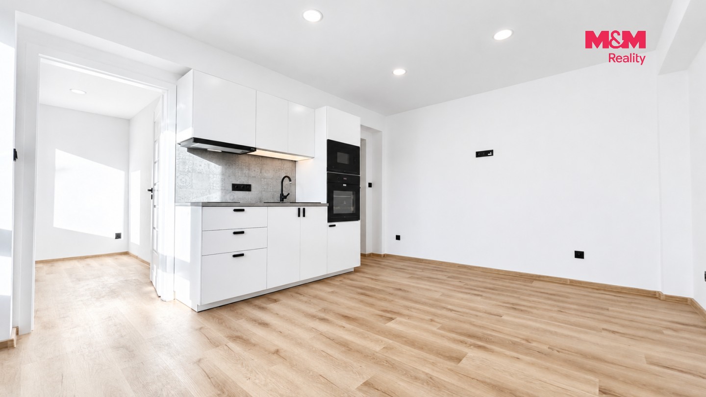 2+kk, Jiřího Wolkera, Nymburk, 34 m² - 2