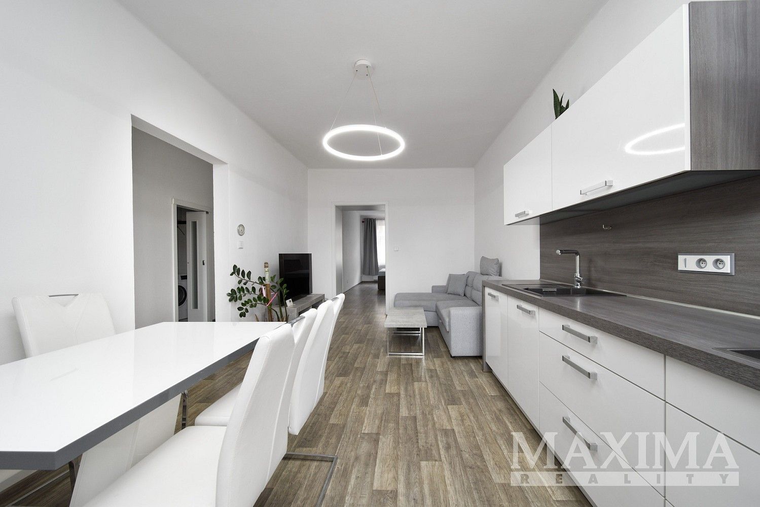 Byt 3+kk · 74 m² · Plzeň - Jižní Předměstí, okres Plzeň-město, Plzeňský kraj - 3