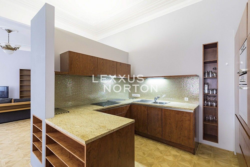 4+kk, Široká, Praha 1 - Josefov, 146 m² - 2