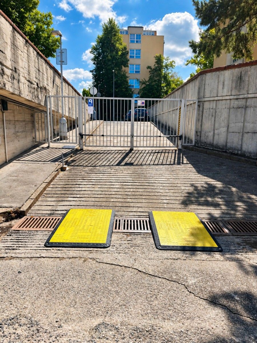 Garáž · 14 m² · Bystřická, Praha - Krč - 3