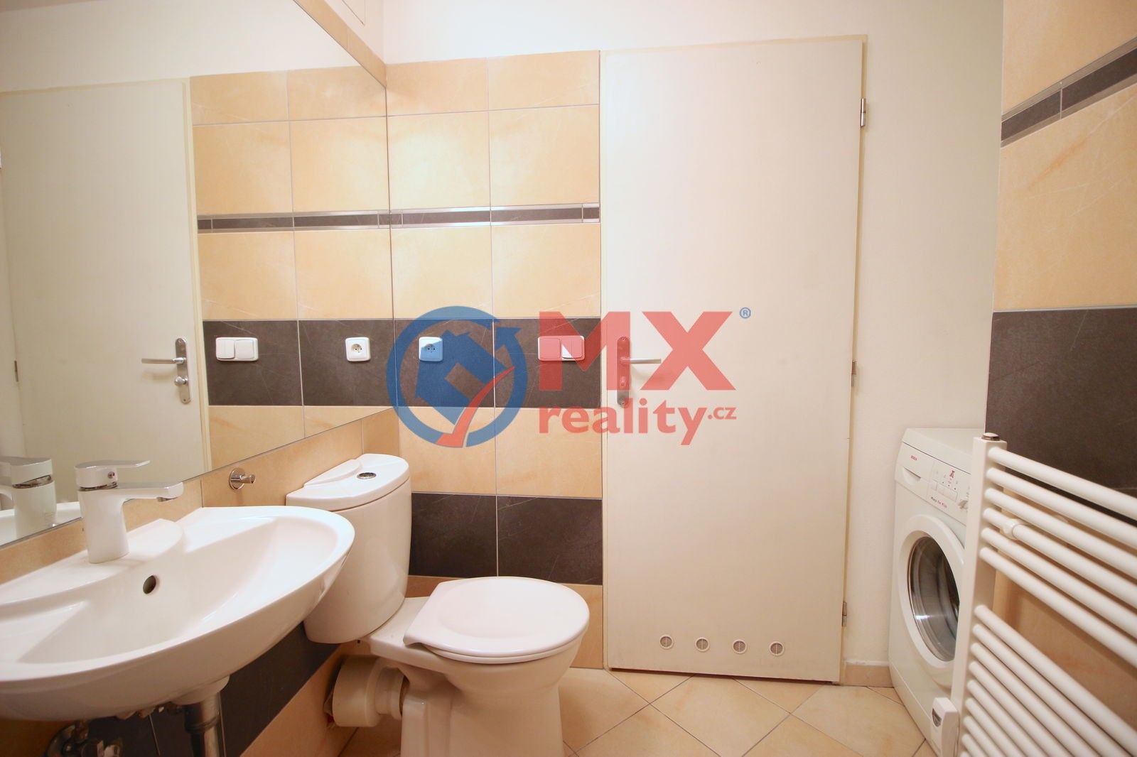 Byt 1+kk · 51 m² · Skloněná 921, Praha Vysočany - 3