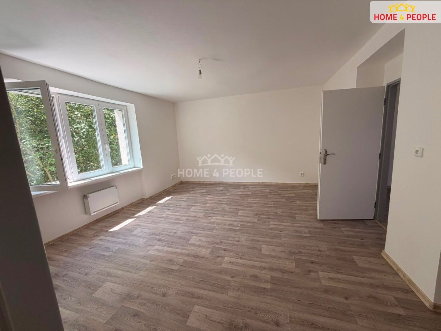 Byt 2+1 – Karlovy Vary, Stará Role – další