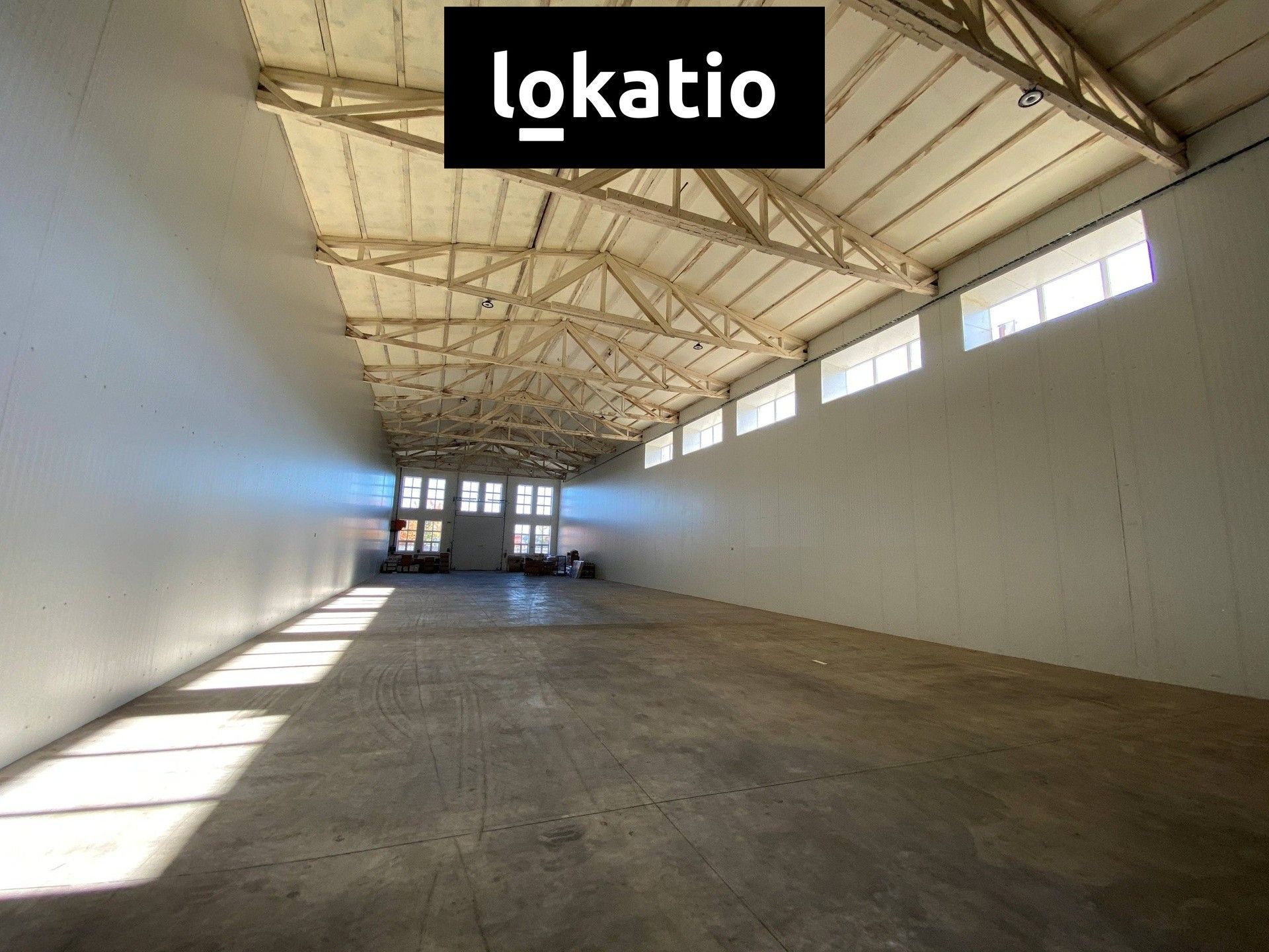 Sklady, Olomouc, 2 400 m² - 1