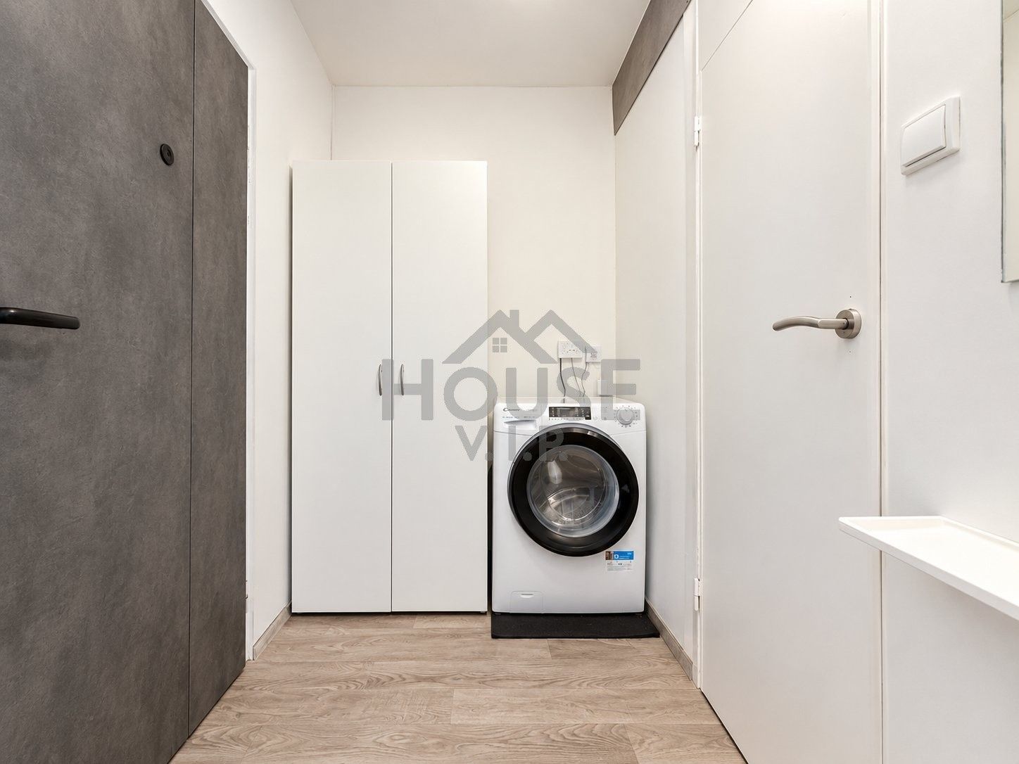 Prodej byt 1+kk - Českolipská, Praha, 26 m² - 5