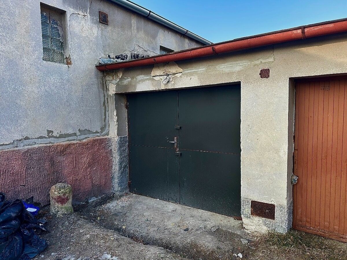 Garáže, Kladno, 272 01