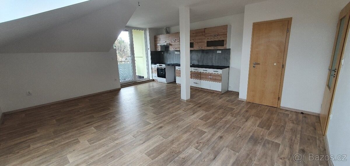 Byty, Červený Kostelec, 549 41