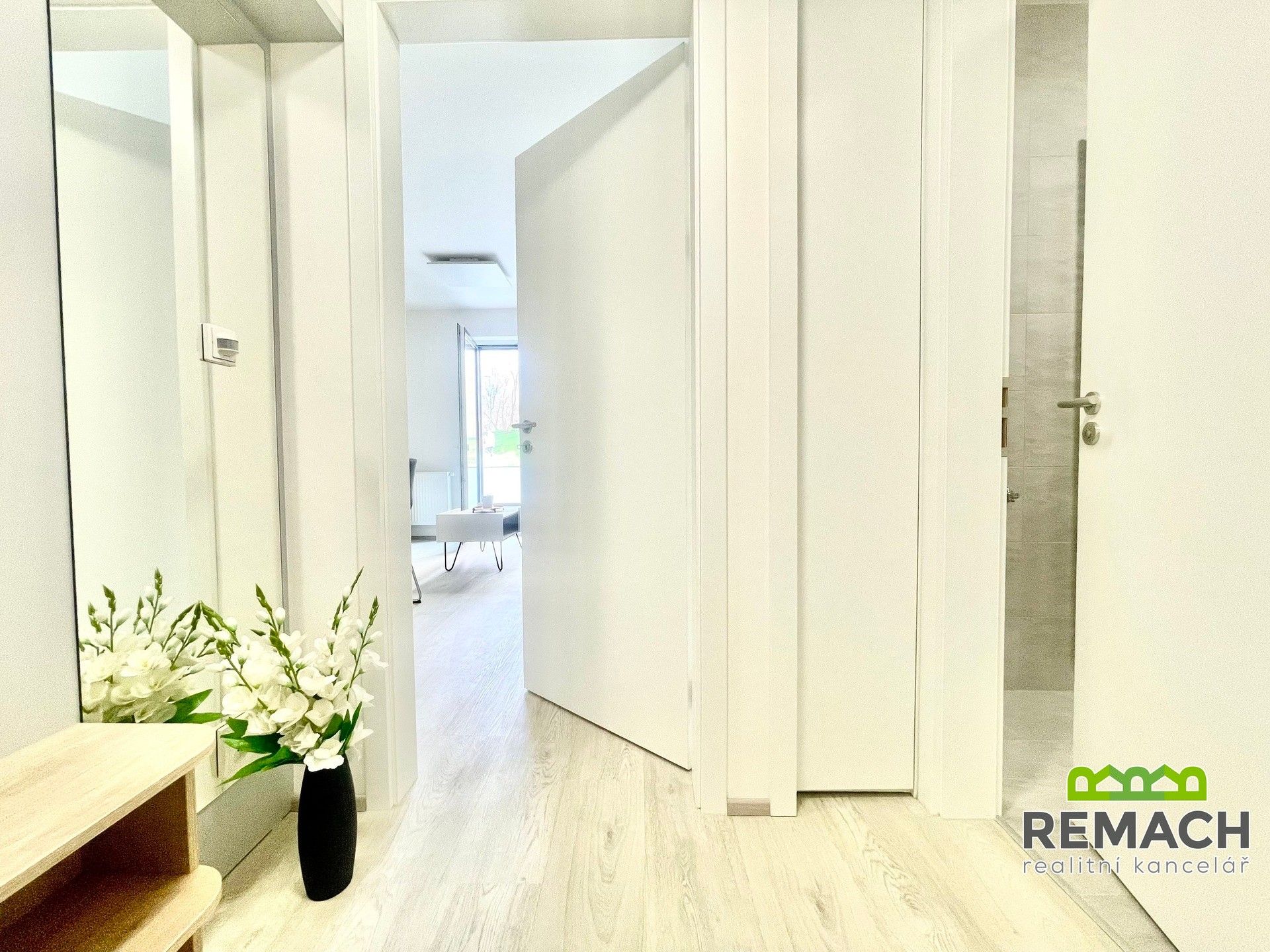 Pronájem byt 2+kk - Líšeňská, Brno, 45 m²