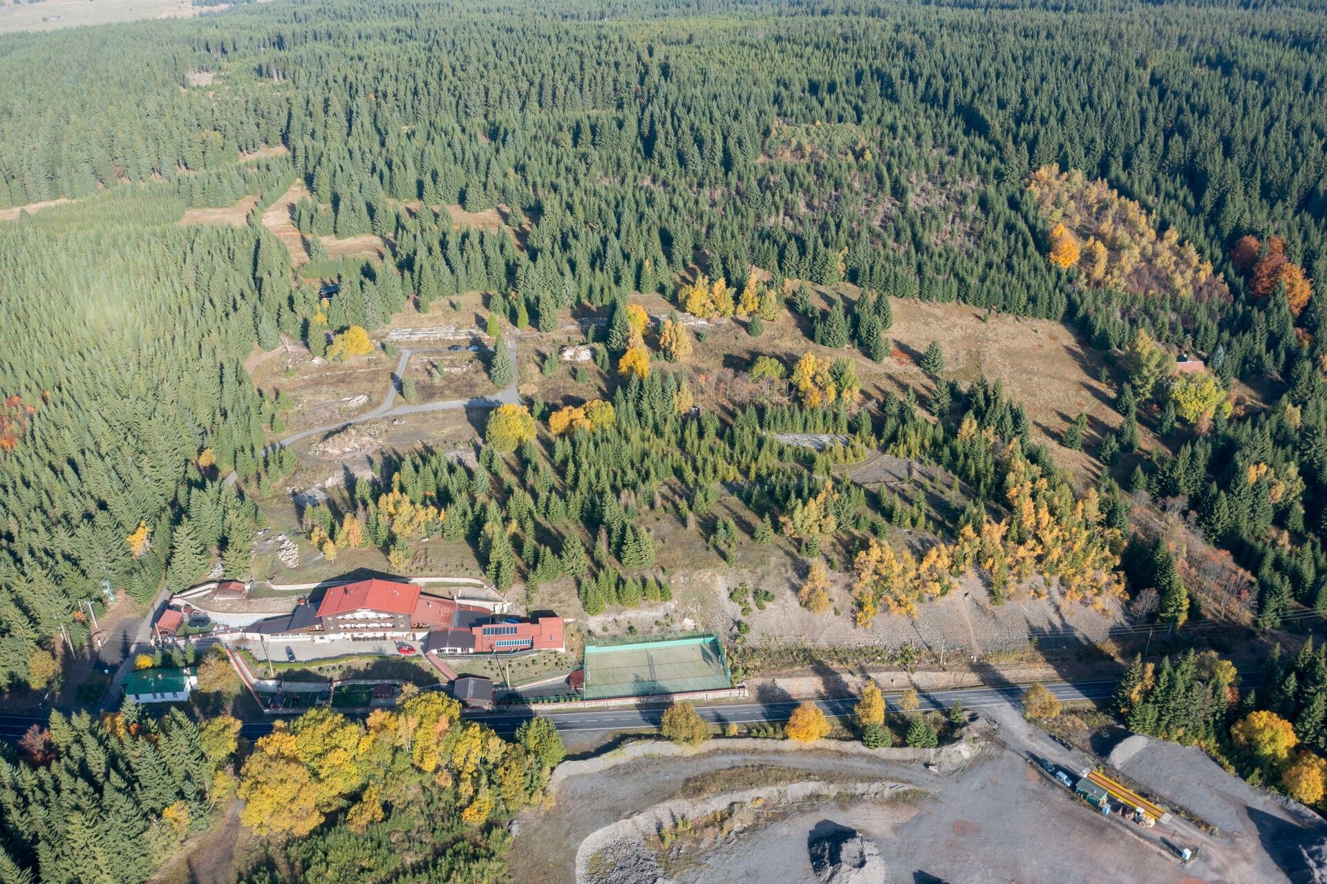Prodej komerční pozemek - Jáchymov Vršek, 81 180 m² - 1